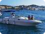 Sea Ray 240 Sundeck - motorboat