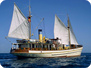 Custom built/Eigenbau Buque Museo A Vapor Y DE - barco de vela