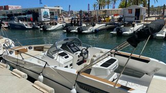 Karnic SL 701 Boat in new condition6 Hours of BILD 1