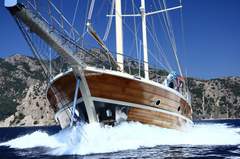 zeilboot Turkish Motor sail Marmaris Afbeelding 2