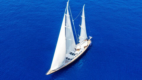 Segelboot Luxury Sailing Yacht Bild 1
