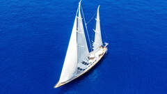 Luxury Sailing Yacht - Tamarita (megajacht (zeil))